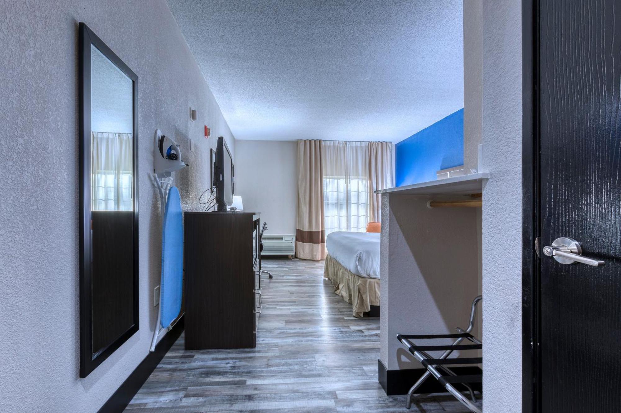 Baymont By Wyndham Casa Grande Hotel Екстериор снимка