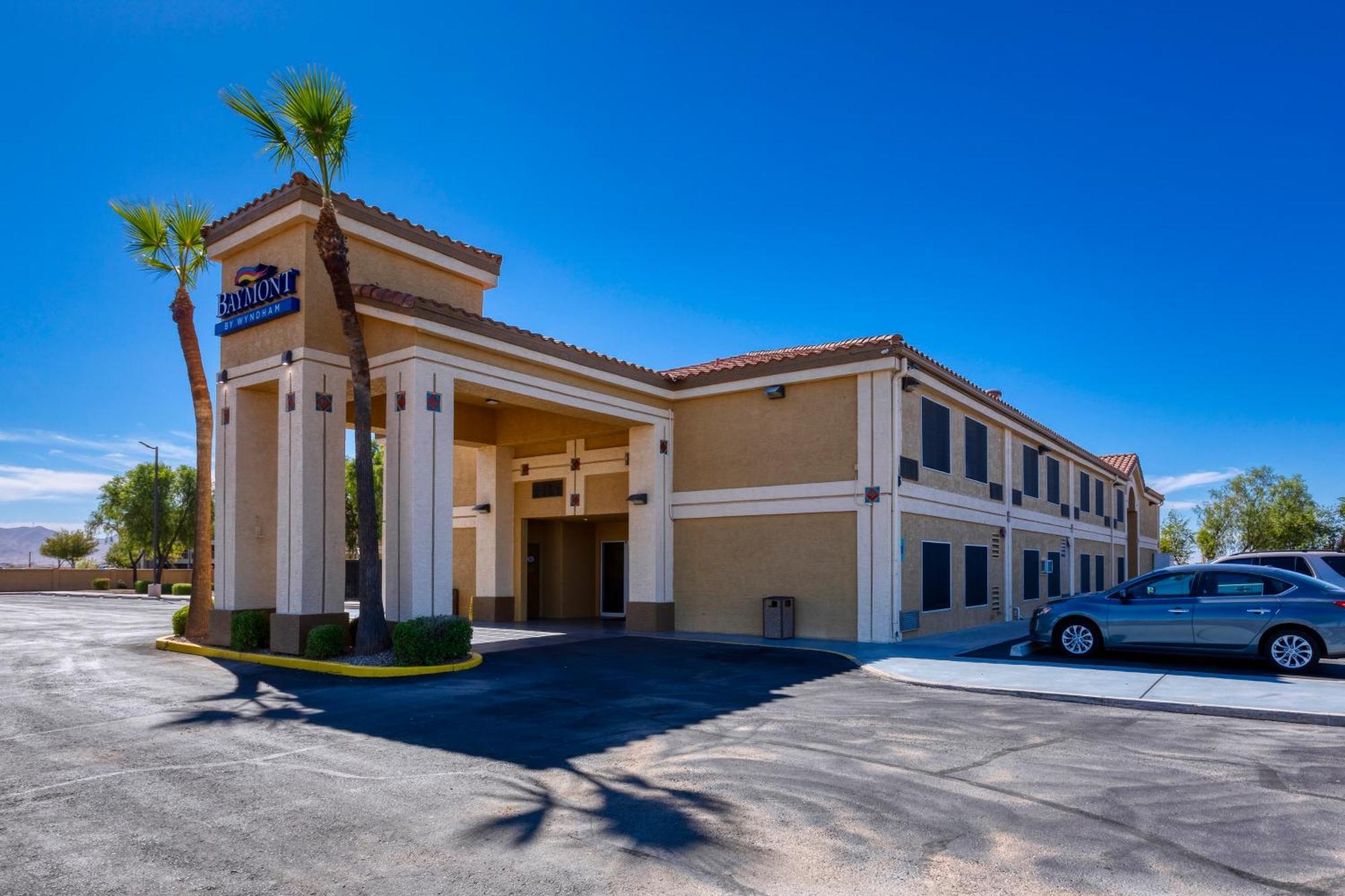 Baymont By Wyndham Casa Grande Hotel Екстериор снимка