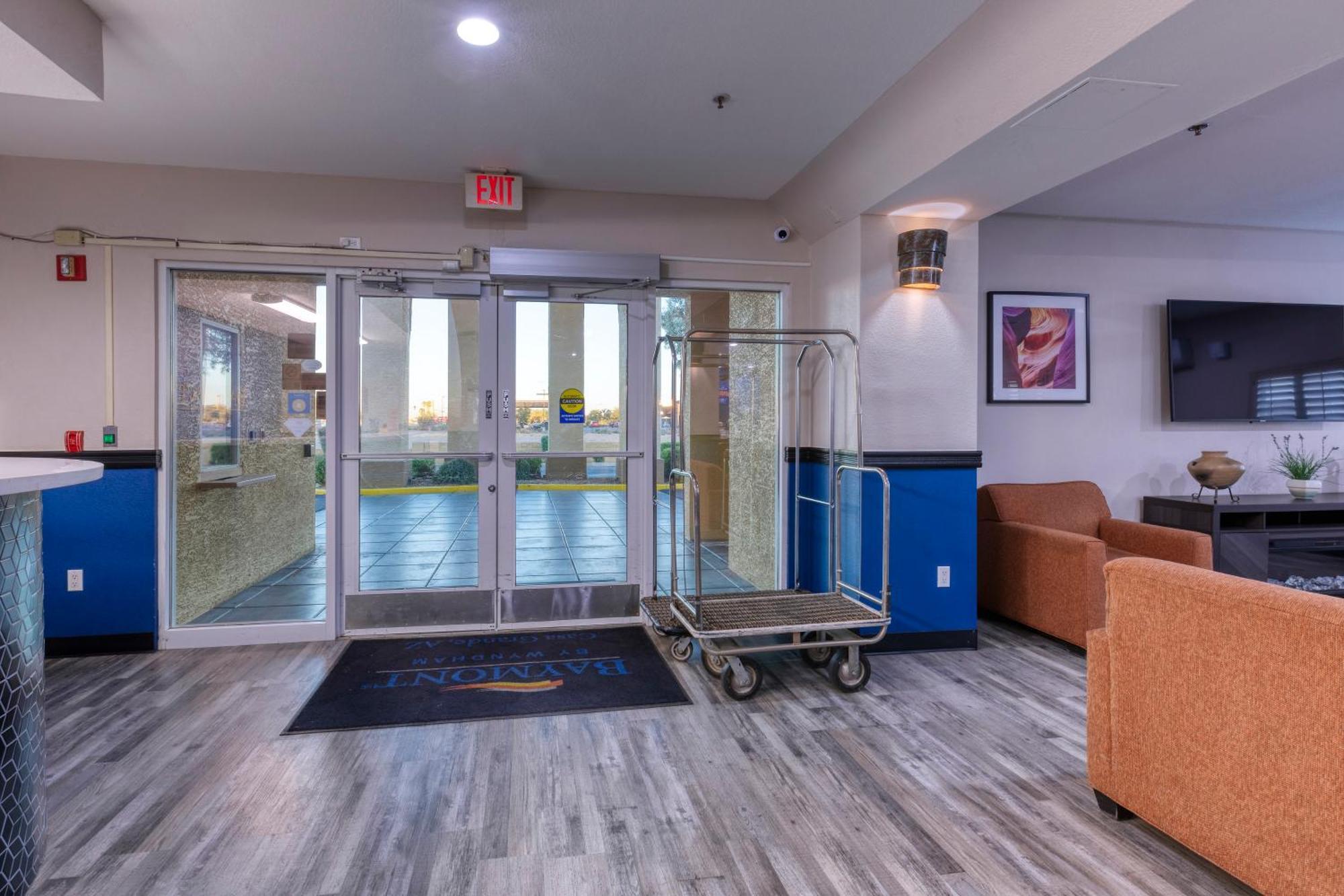 Baymont By Wyndham Casa Grande Hotel Екстериор снимка