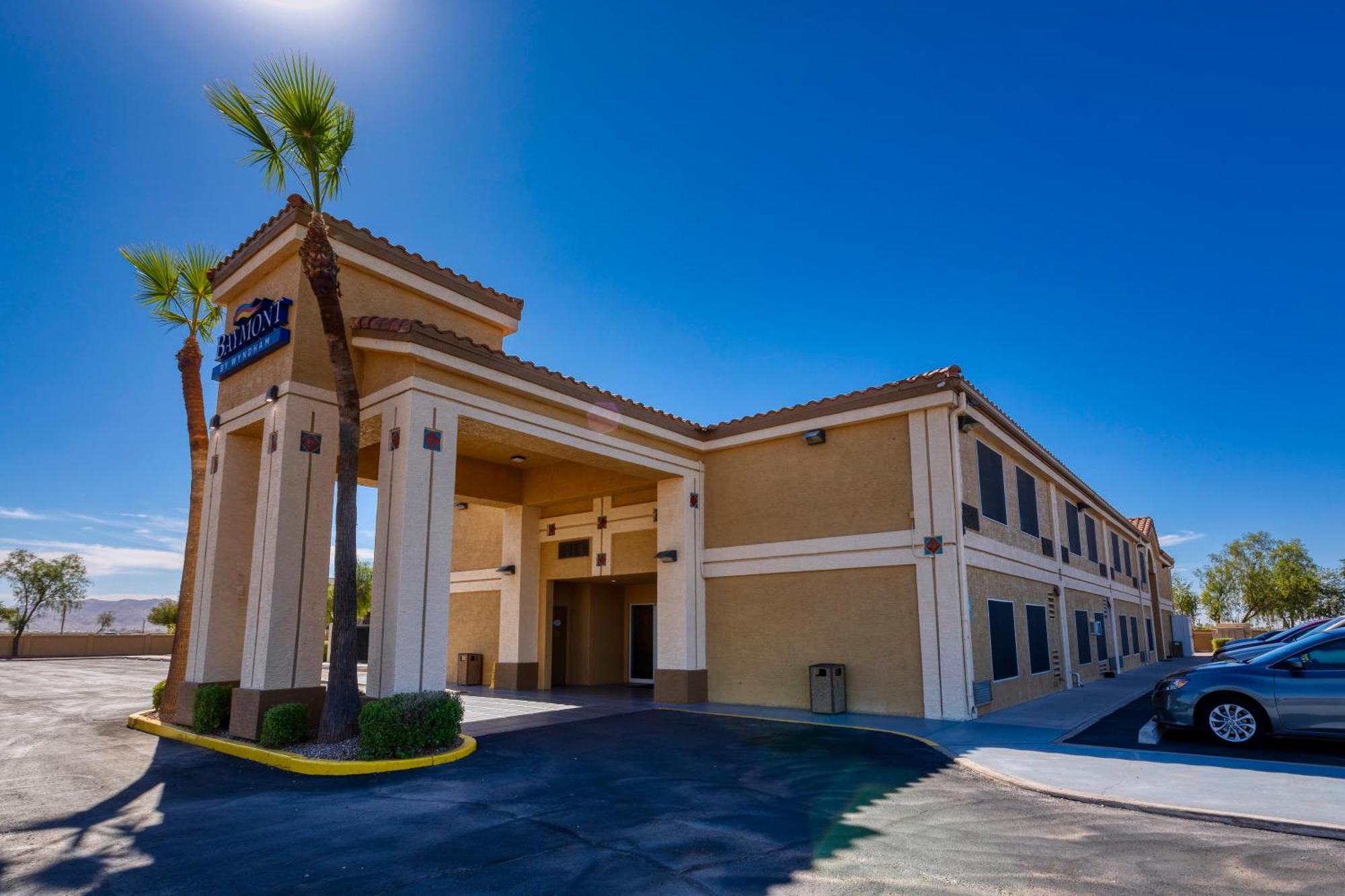 Baymont By Wyndham Casa Grande Hotel Екстериор снимка