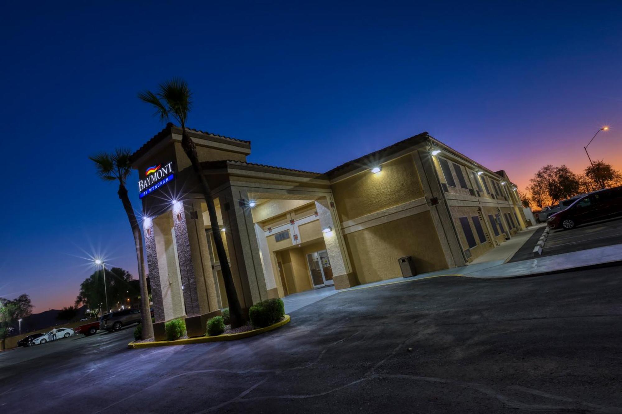 Baymont By Wyndham Casa Grande Hotel Екстериор снимка