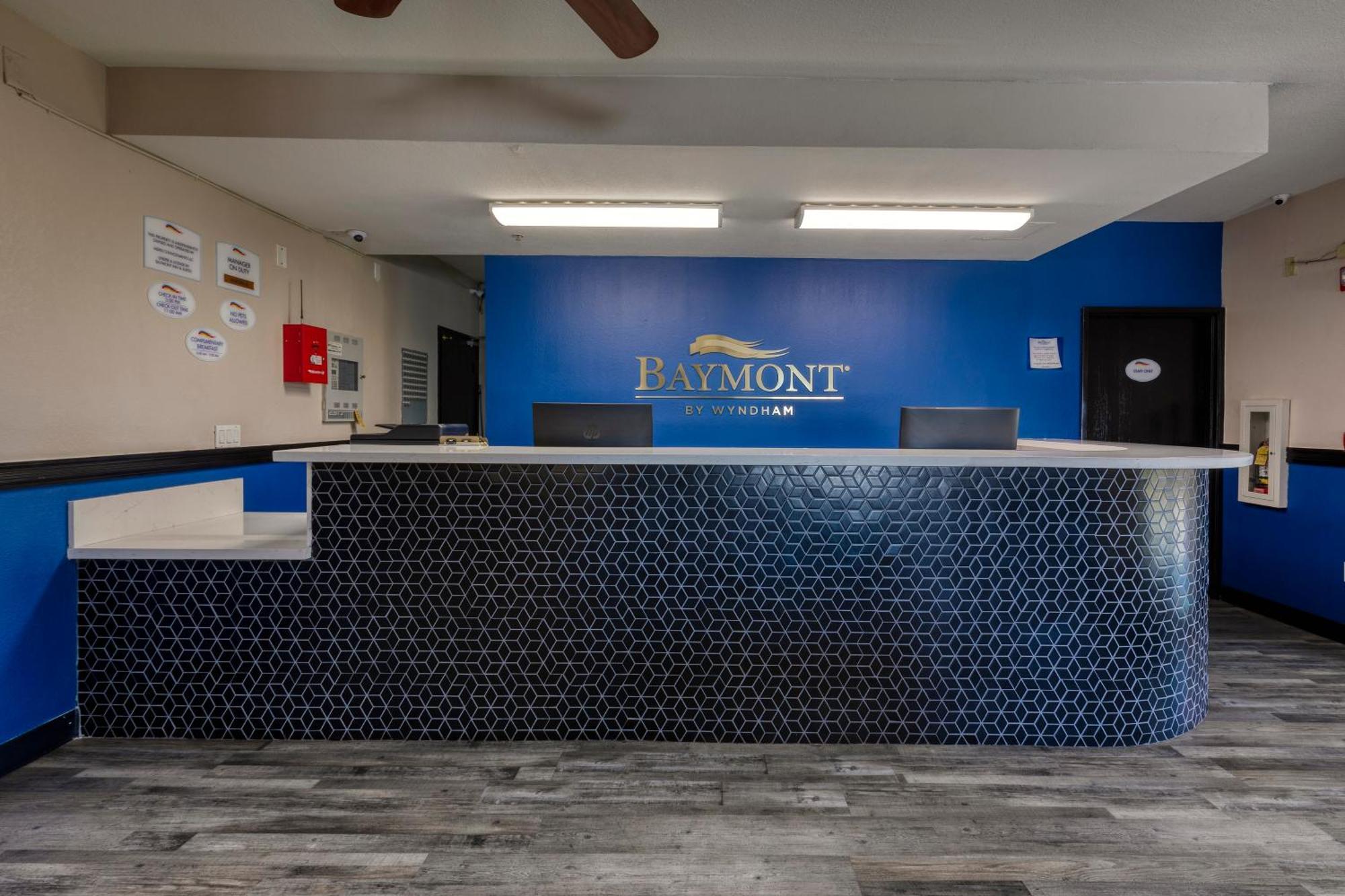 Baymont By Wyndham Casa Grande Hotel Екстериор снимка